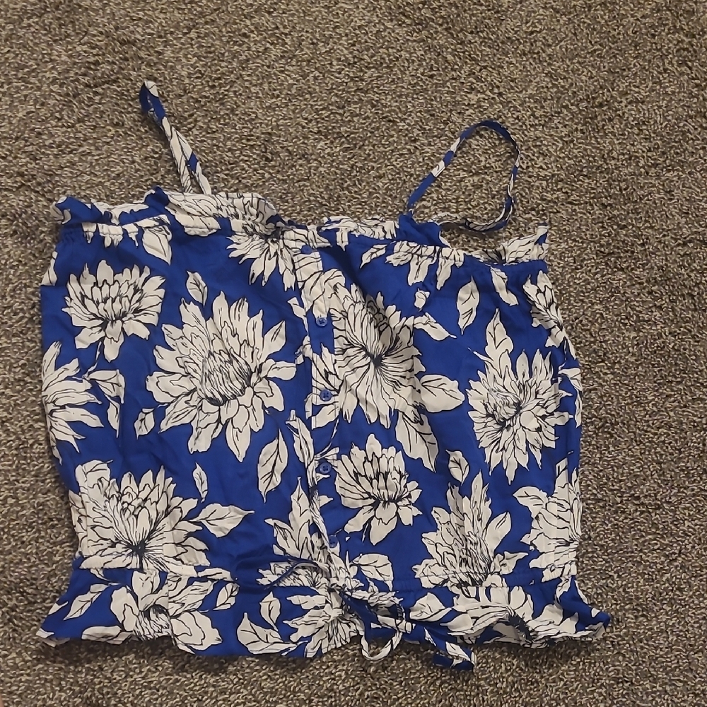 Abound Blue and White Floral Crop Top